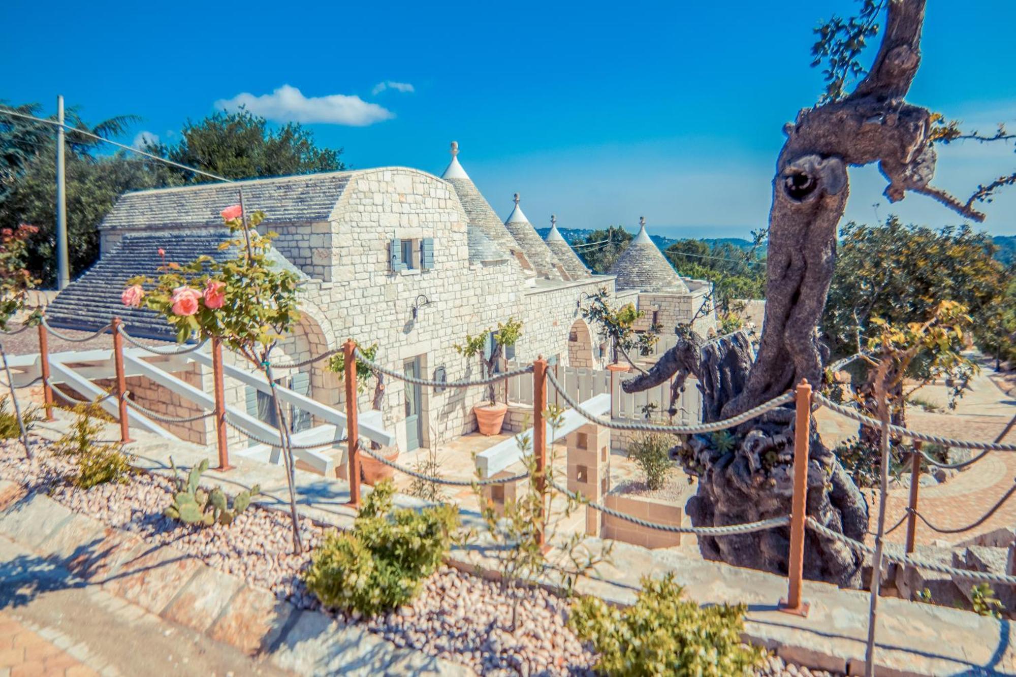Вилла Navolte Trulli E Quiete Con Piscina Локоротондо Экстерьер фото