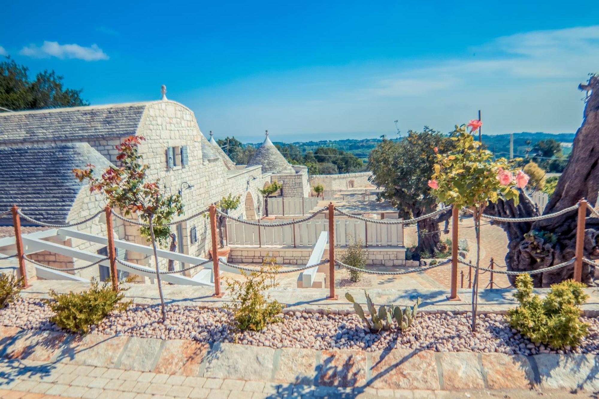 Вилла Navolte Trulli E Quiete Con Piscina Локоротондо Экстерьер фото
