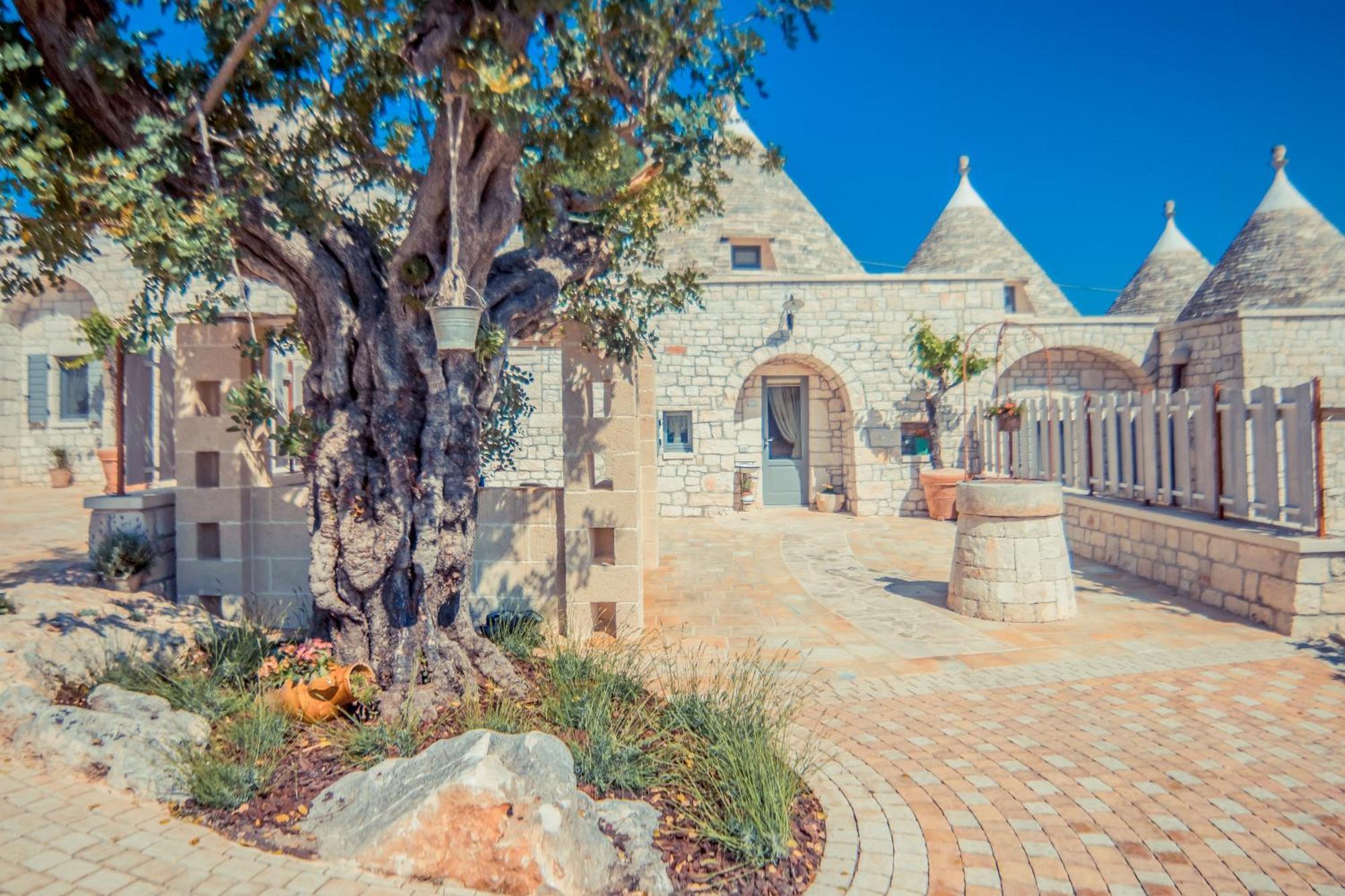 Вилла Navolte Trulli E Quiete Con Piscina Локоротондо Экстерьер фото